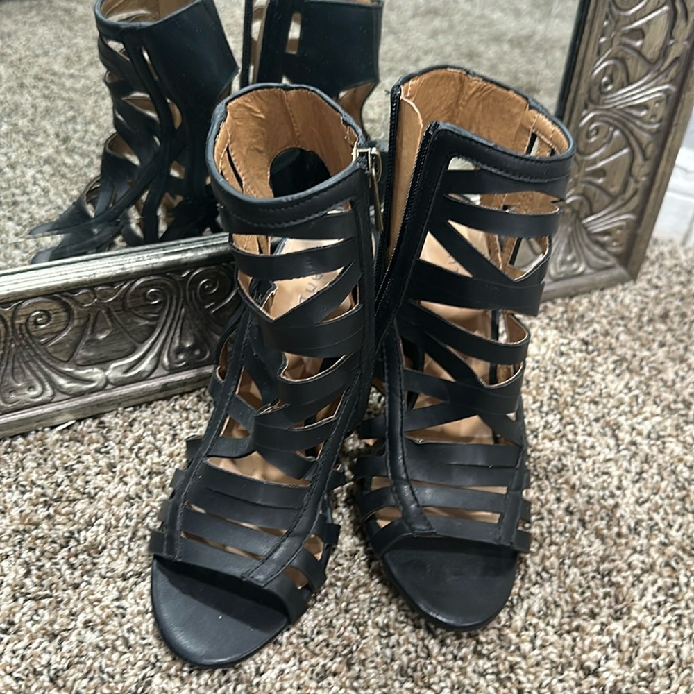 Black heels open toe